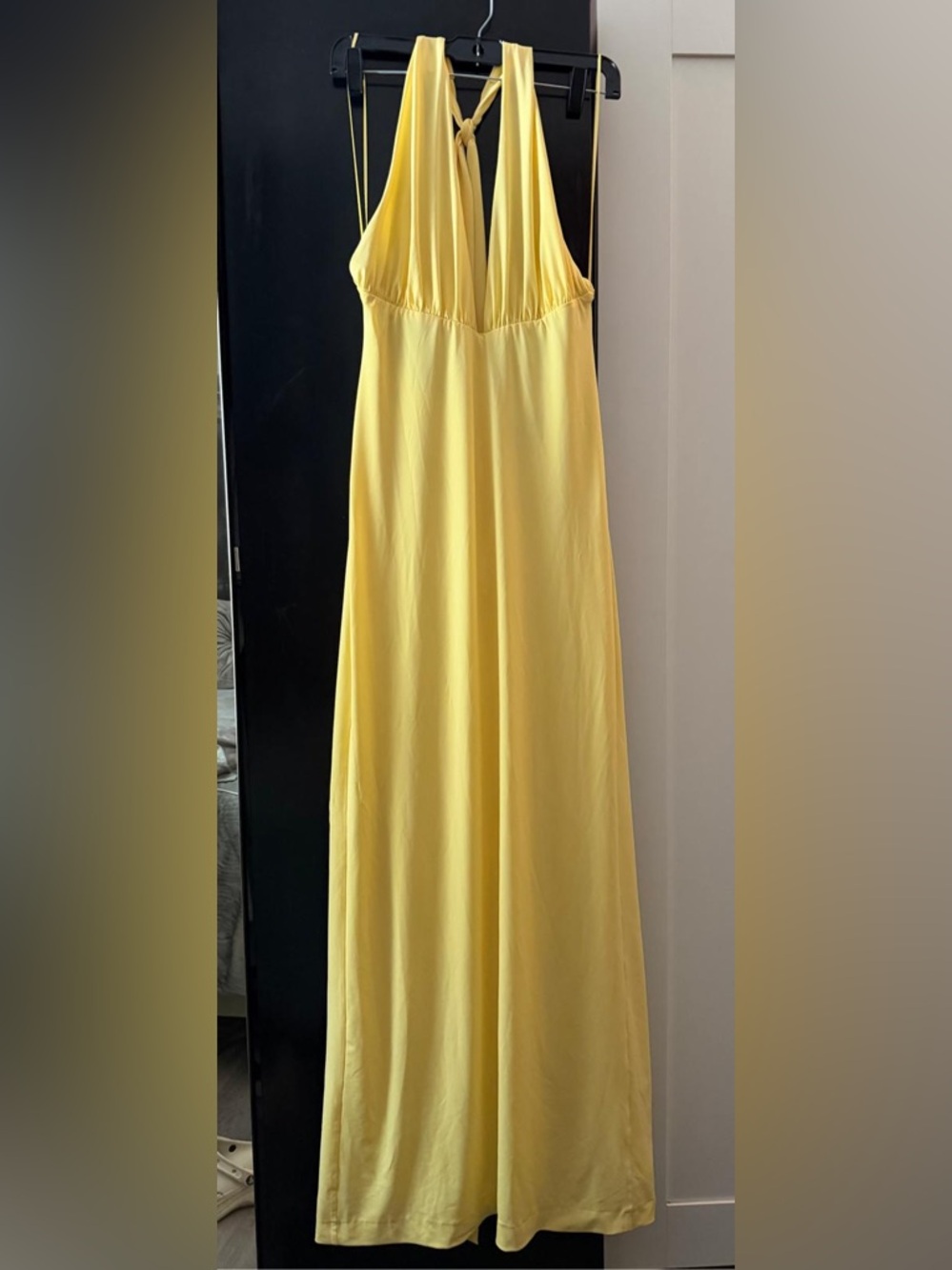 Zara Pale Yellow Tie-Back V-Neck Maxi Dress - Picture 8 of 11